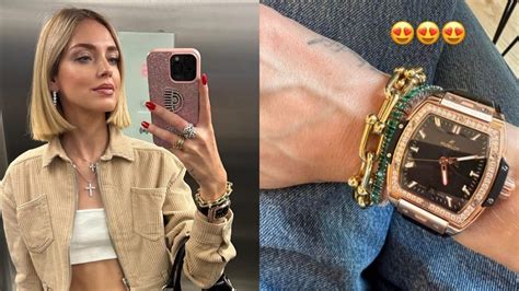 orologio cartier chiara ferragni|Chiara Ferragni brilla tra oro e diamanti: i nuovi gioielli valgono .